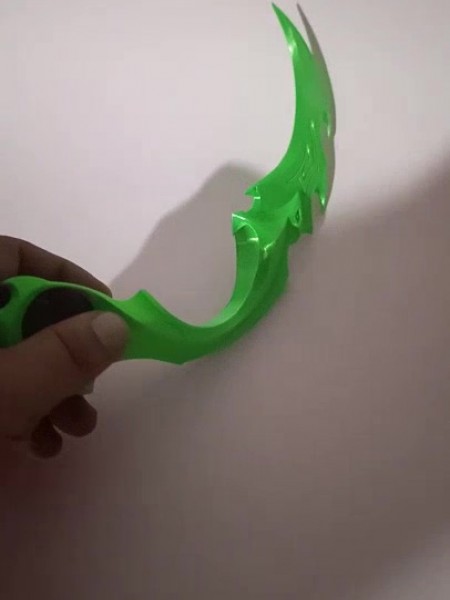 Valorant Plastik Yağmacı Karambit Yeşil